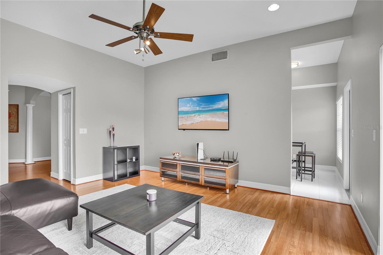 Image 10 of 50 For 2536 Eagles Crossing Drive