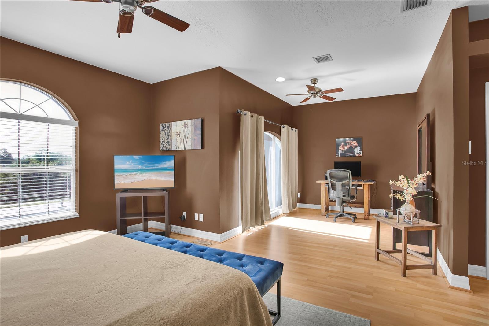 Image 23 of 50 For 2536 Eagles Crossing Drive