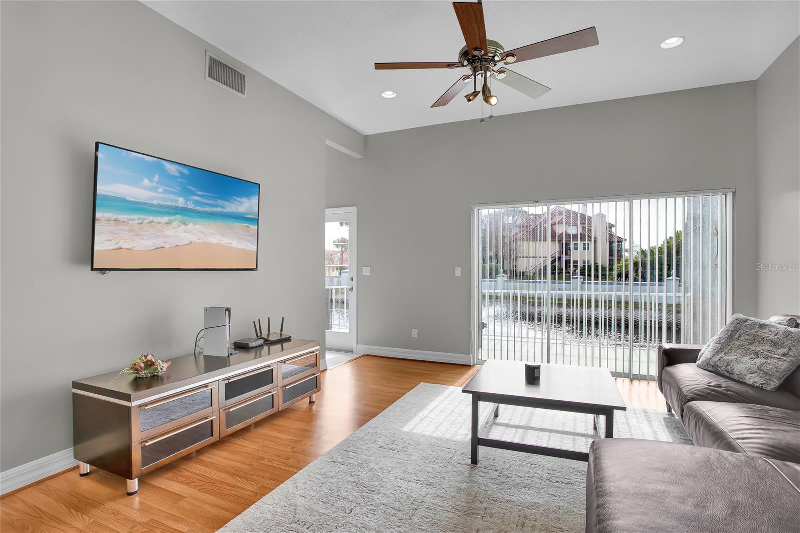 Image 7 of 50 For 2536 Eagles Crossing Drive