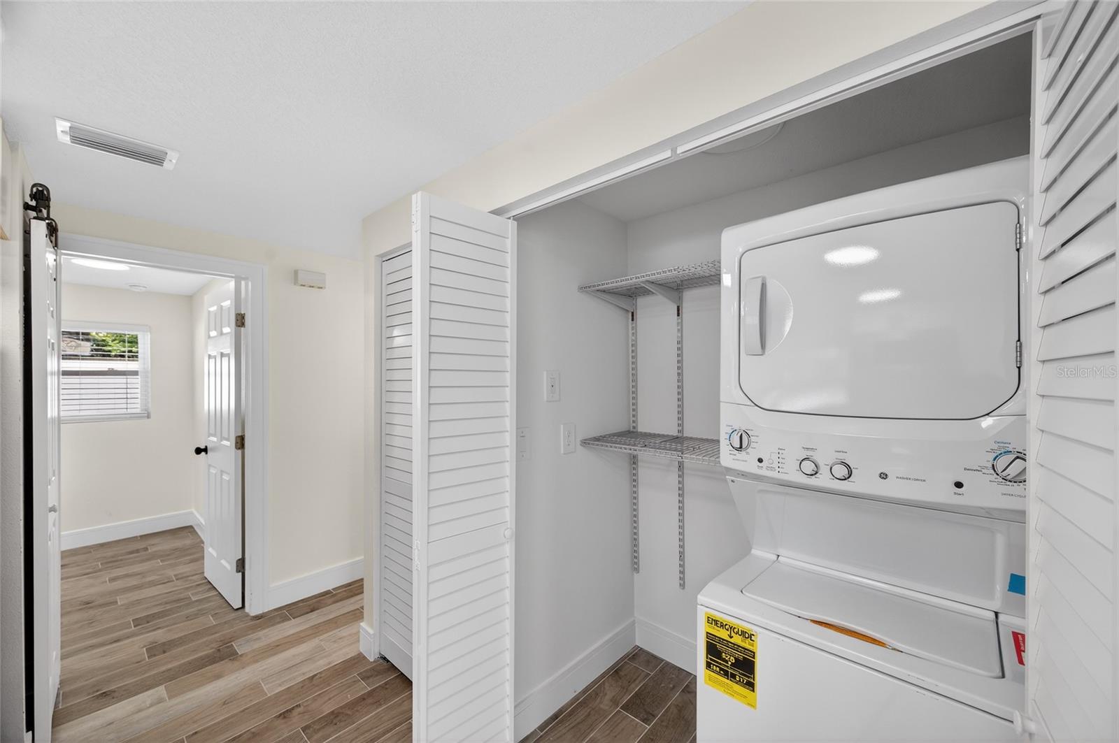 Image 11 of 37 For 17352 Us Highway 41