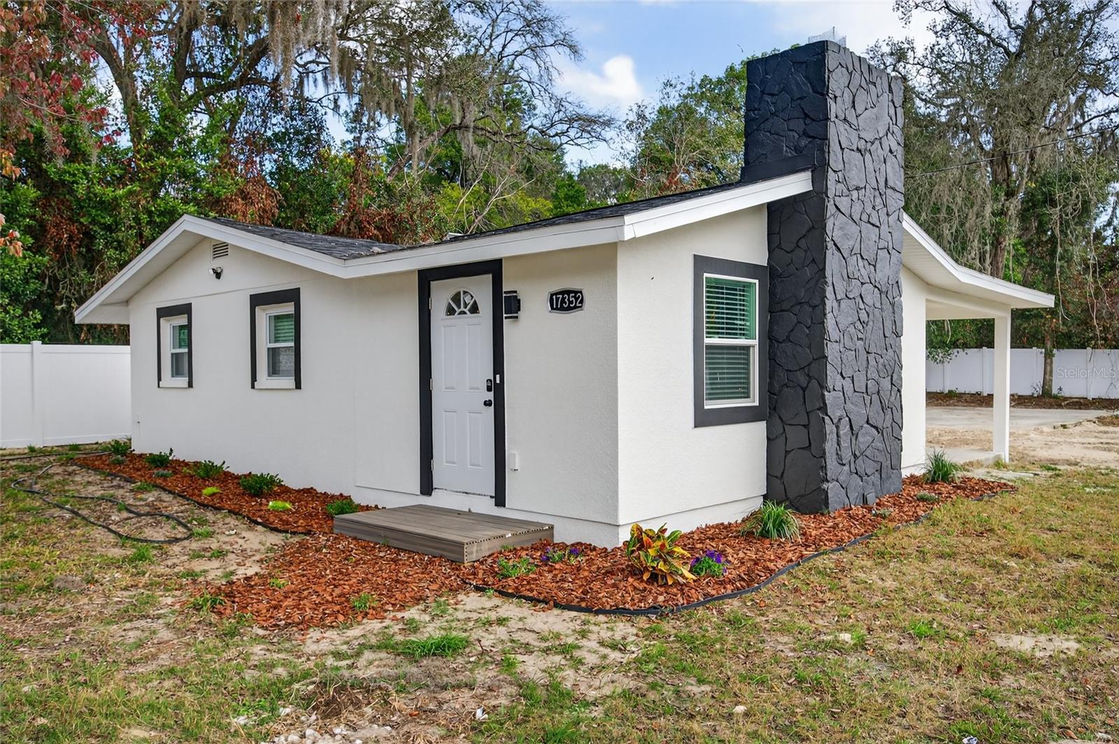 Image 25 of 37 For 17352 Us Highway 41