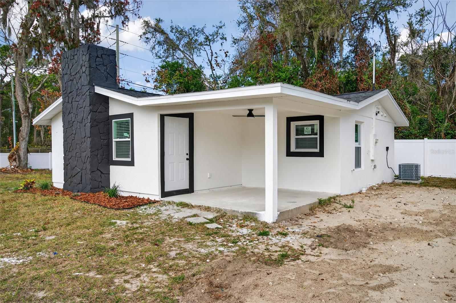 Image 31 of 37 For 17352 Us Highway 41