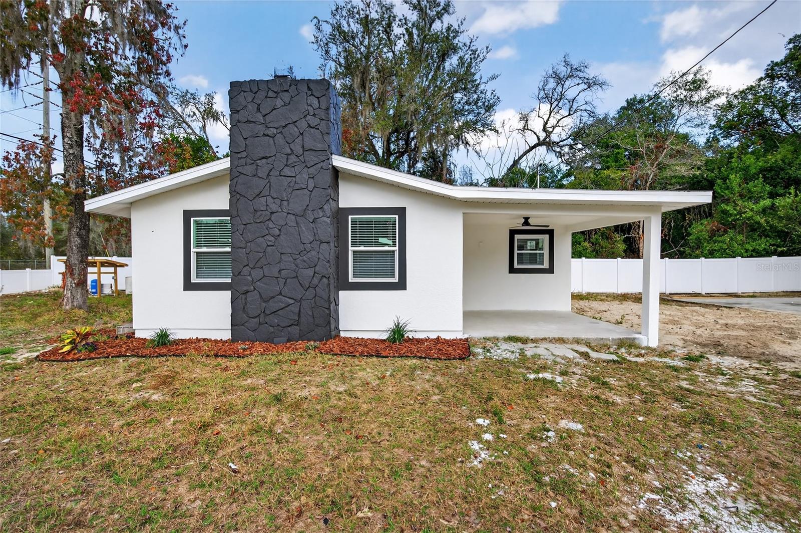 Image 4 of 37 For 17352 Us Highway 41