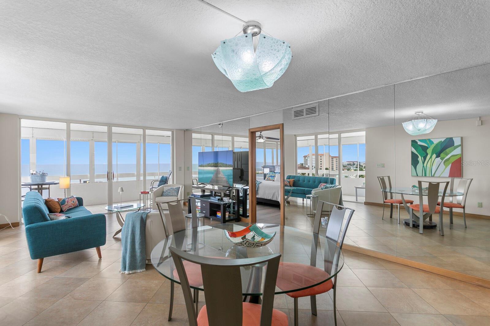 Listing photo id 10 for 17900 Gulf Boulevard 6a