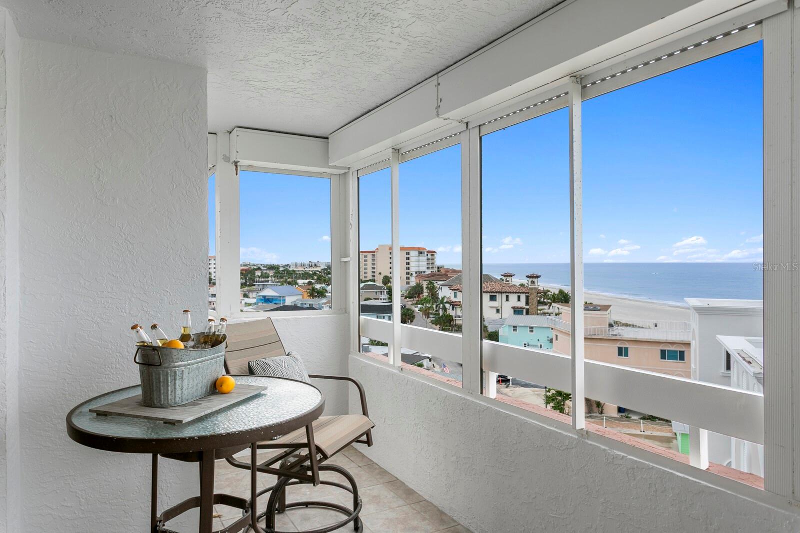Listing photo id 13 for 17900 Gulf Boulevard 6a