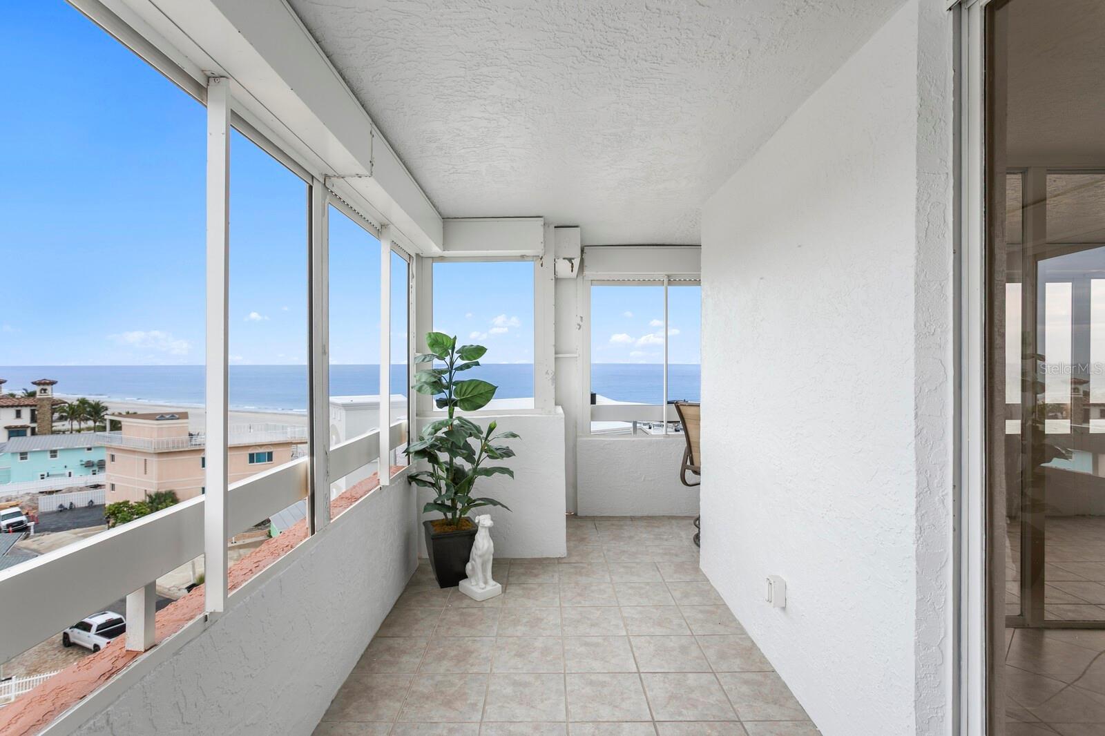 Listing photo id 20 for 17900 Gulf Boulevard 6a