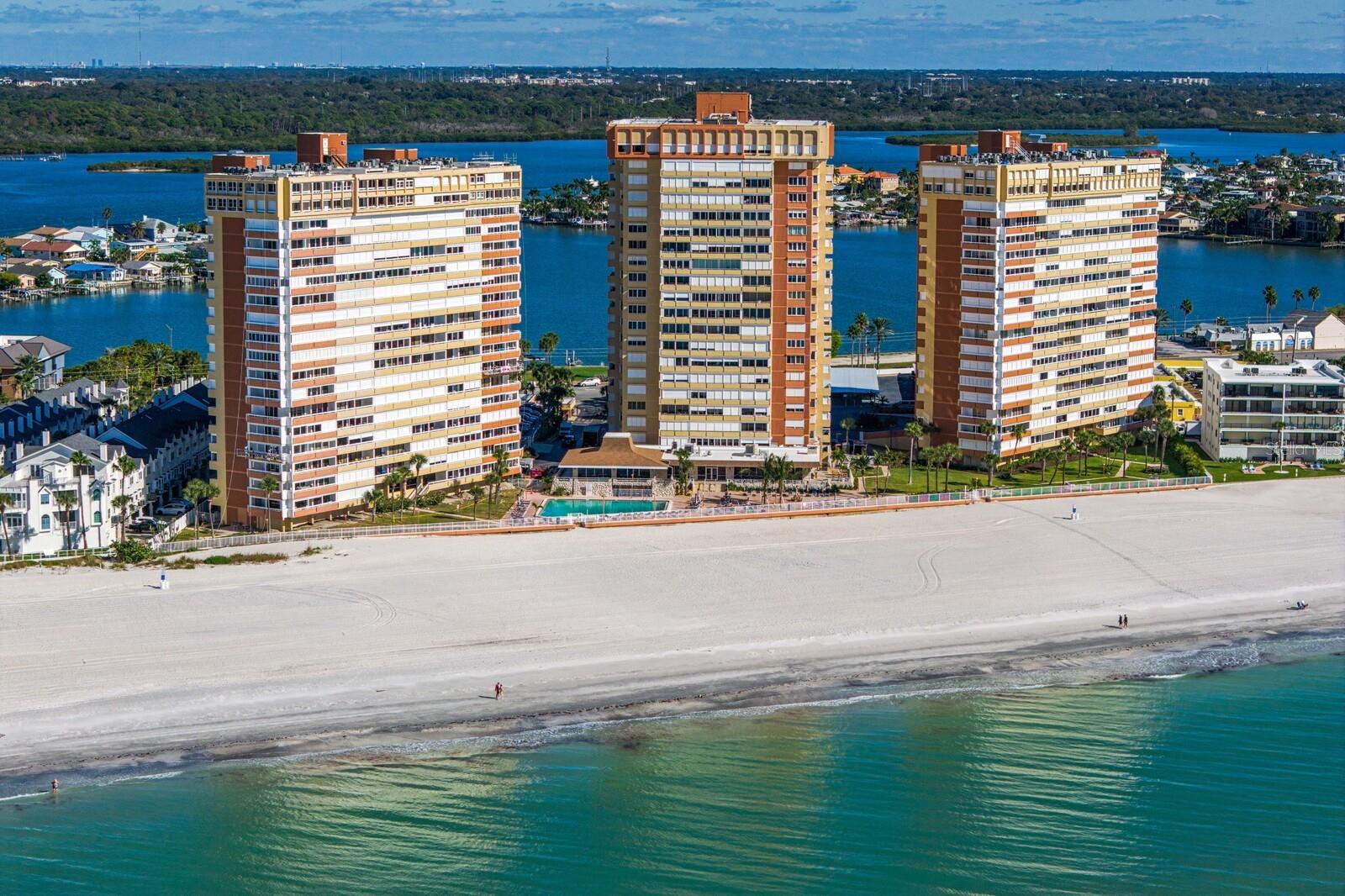 Listing photo id 22 for 17900 Gulf Boulevard 6a