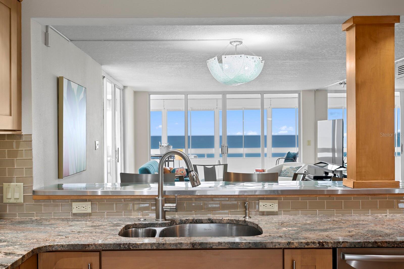 Listing photo id 29 for 17900 Gulf Boulevard 6a