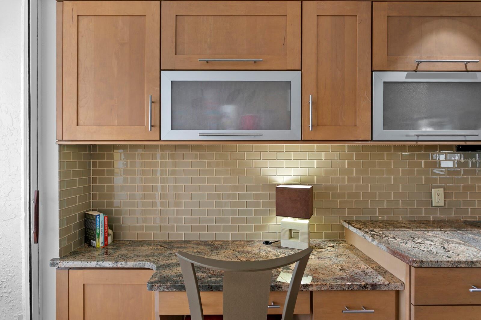 Listing photo id 30 for 17900 Gulf Boulevard 6a