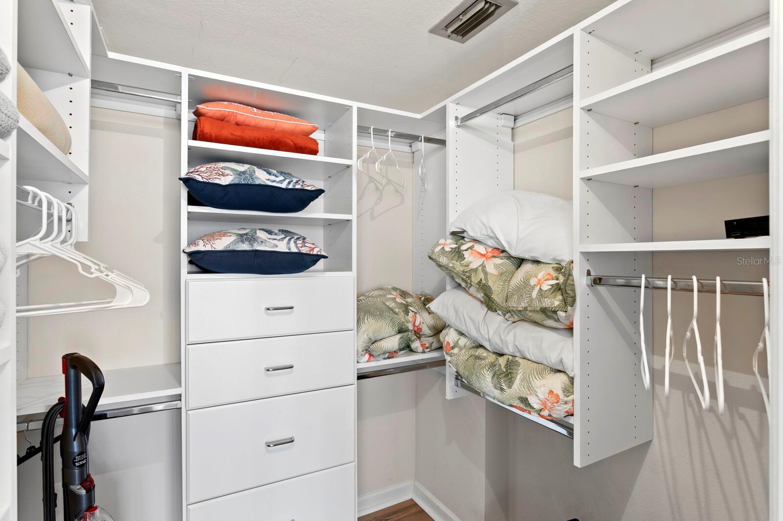 Listing photo id 49 for 17900 Gulf Boulevard 6a