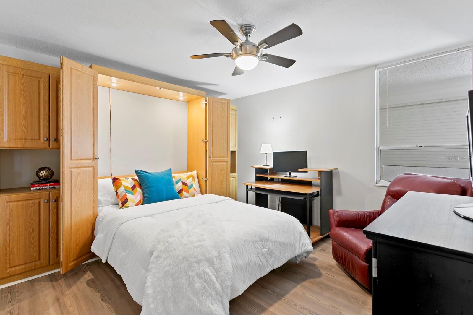 Listing photo id 53 for 17900 Gulf Boulevard 6a