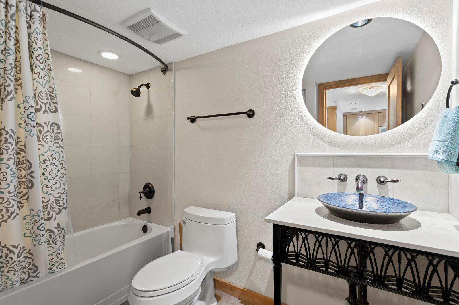 Listing photo id 56 for 17900 Gulf Boulevard 6a