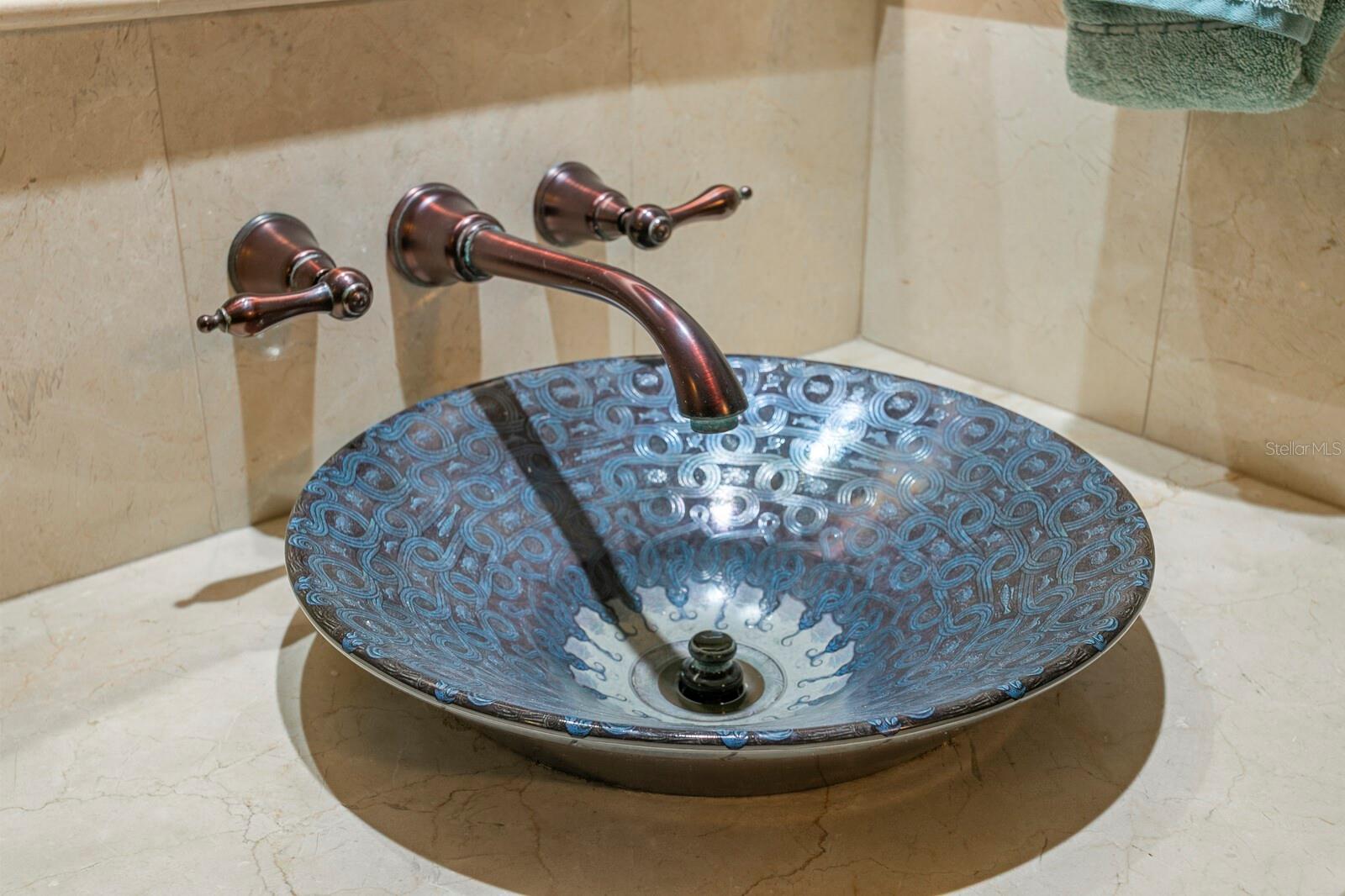 Listing photo id 57 for 17900 Gulf Boulevard 6a