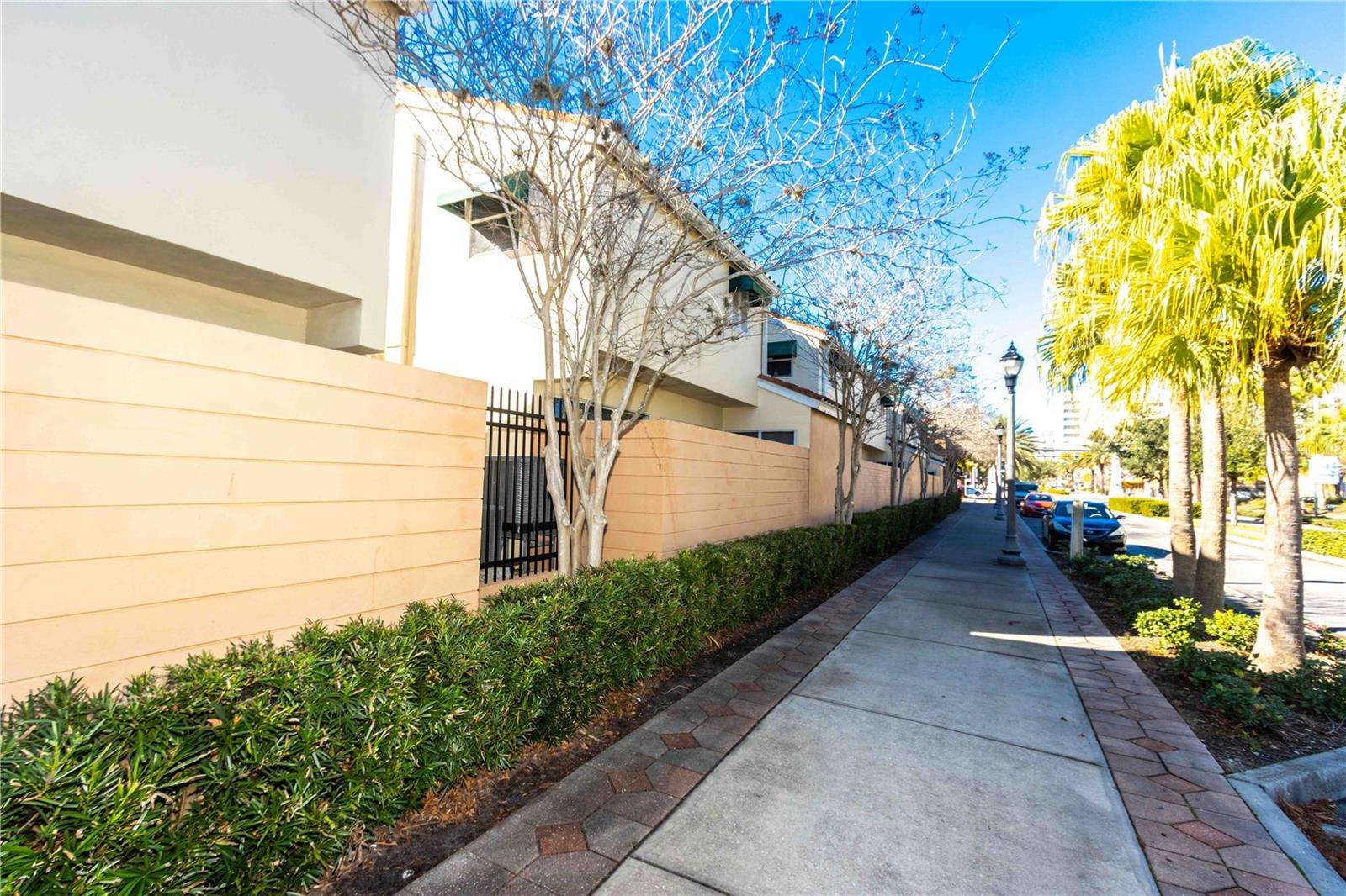 Image 42 of 63 For 824 Padua Lane