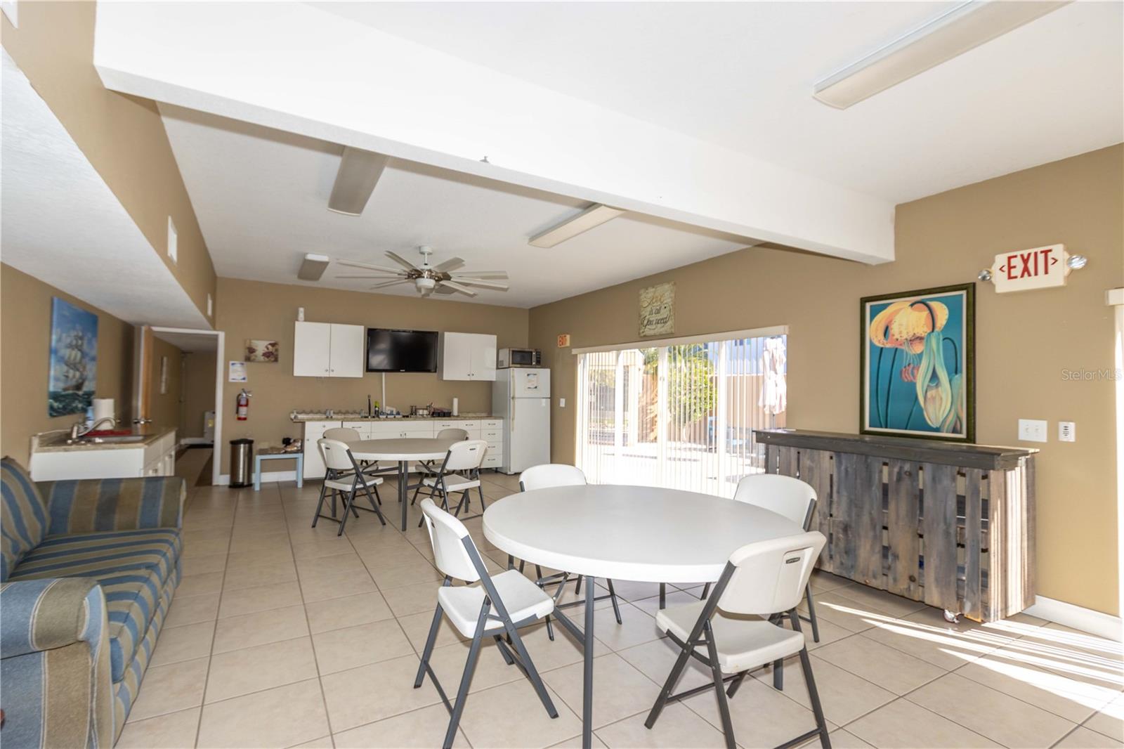 Image 50 of 63 For 824 Padua Lane