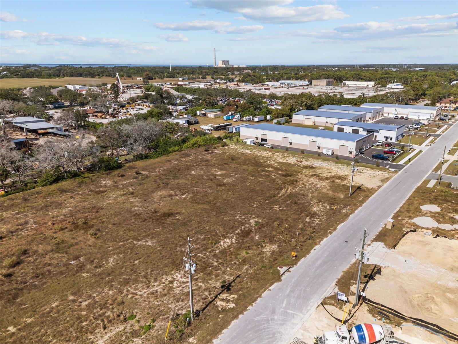 Image 3 of 3 For 1498 Bend  