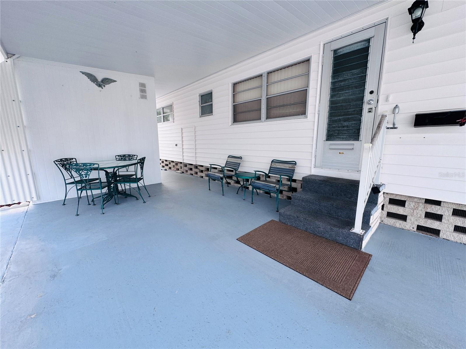 Listing photo id 28 for 2331 Belleair Road 715