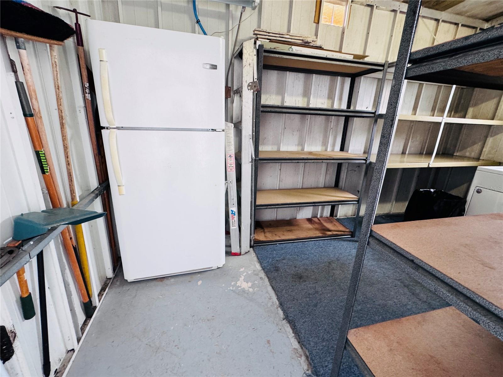 Listing photo id 33 for 2331 Belleair Road 715