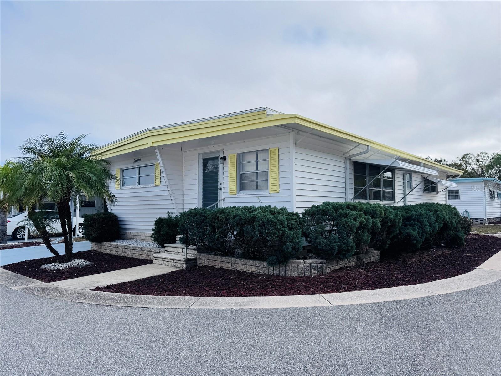 Listing photo id 34 for 2331 Belleair Road 715