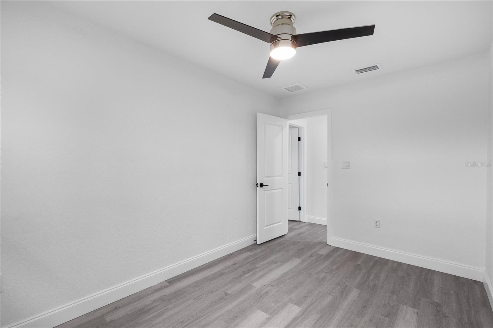 Image 27 of 42 For 6616 Mascotte Street