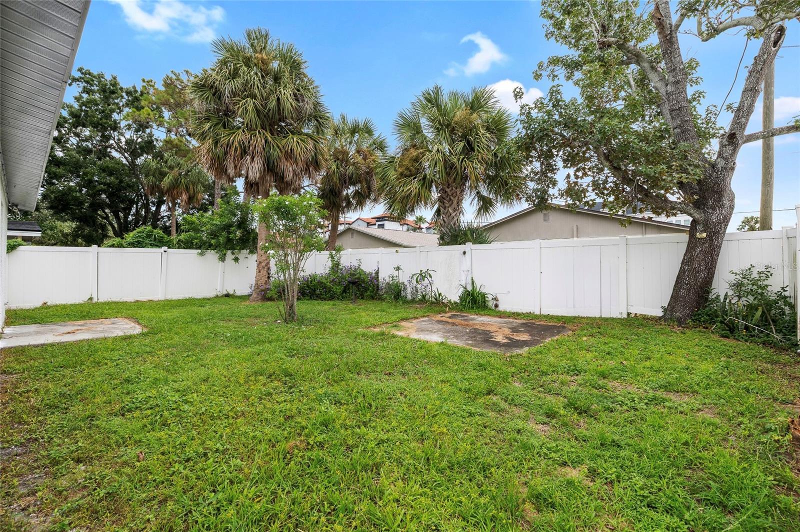 Image 34 of 42 For 6616 Mascotte Street