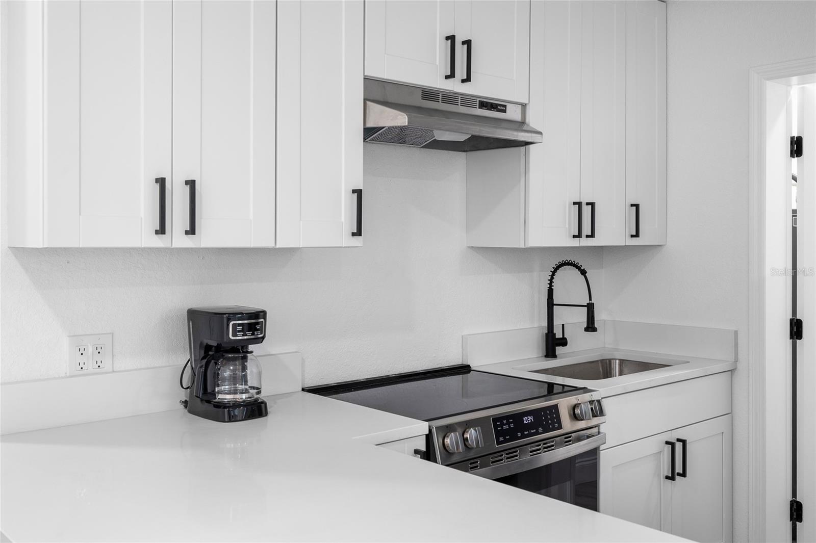 Image 9 of 42 For 6616 Mascotte Street