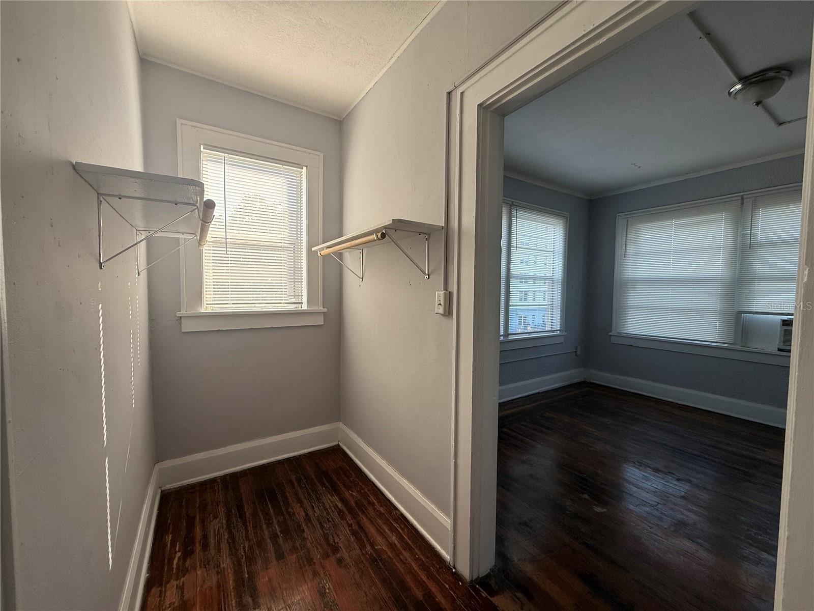 Image 11 of 15 For 730 Central Avenue 7