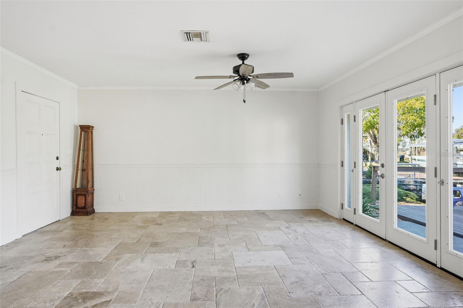 Image 23 of 64 For 5995 Shadytree Path