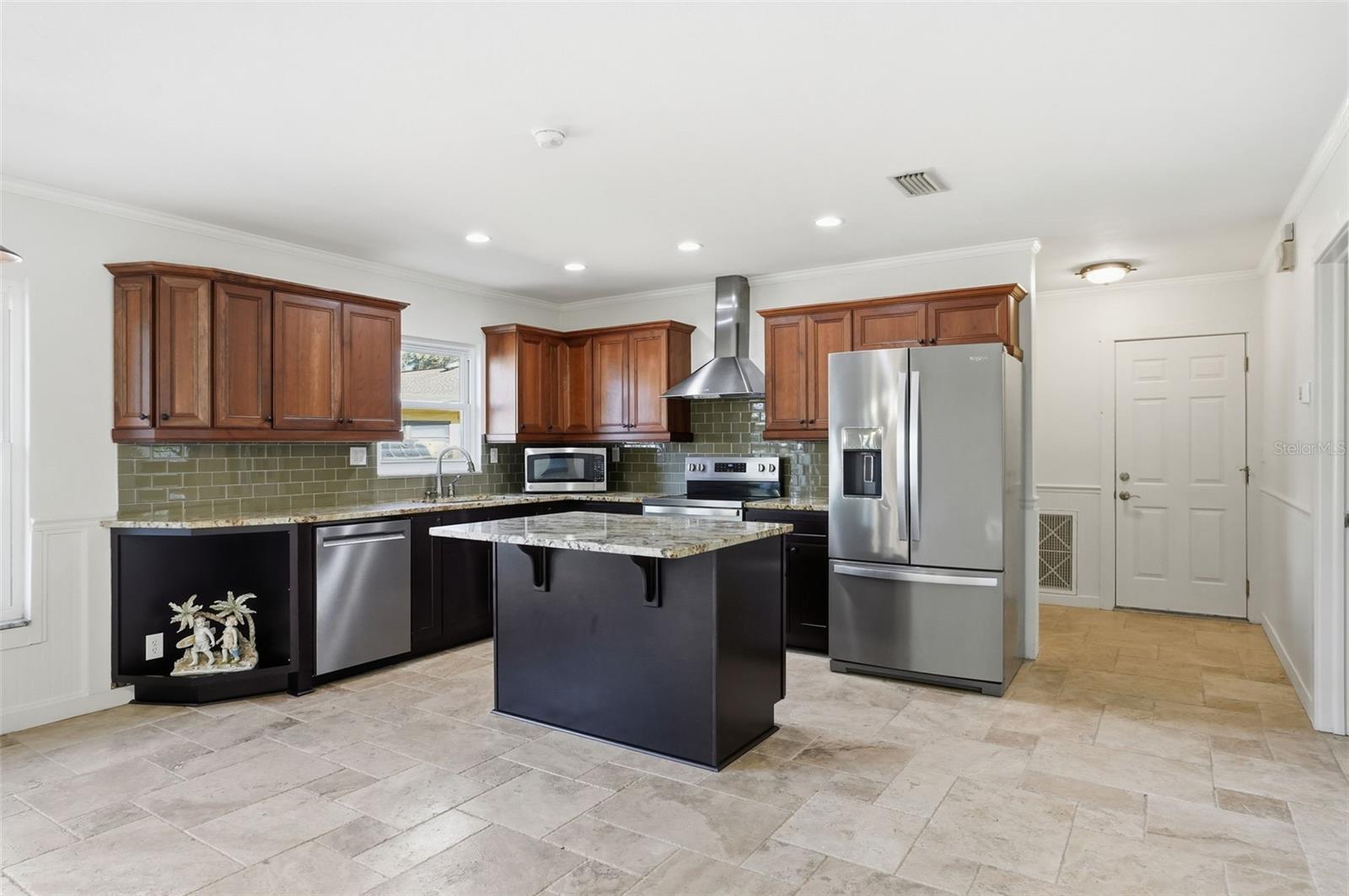 Image 27 of 64 For 5995 Shadytree Path