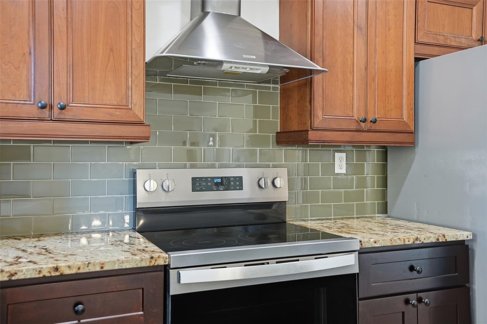 Image 28 of 64 For 5995 Shadytree Path