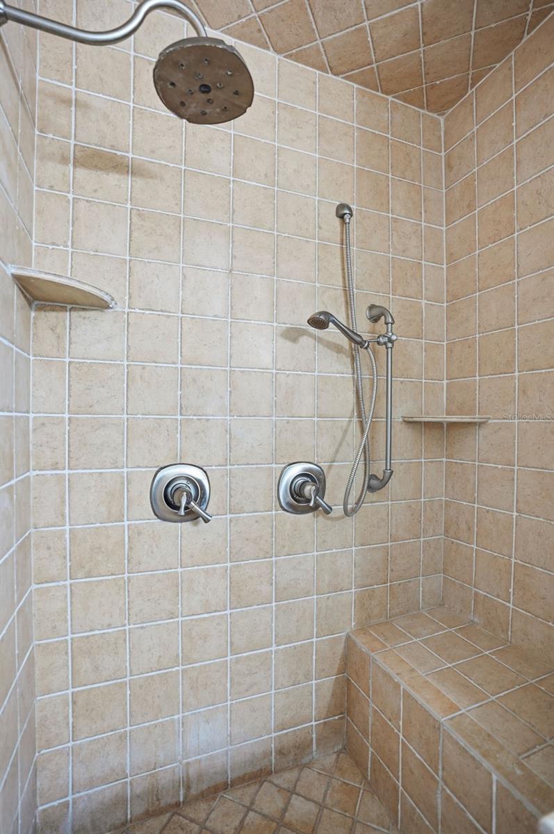 Image 40 of 64 For 5995 Shadytree Path