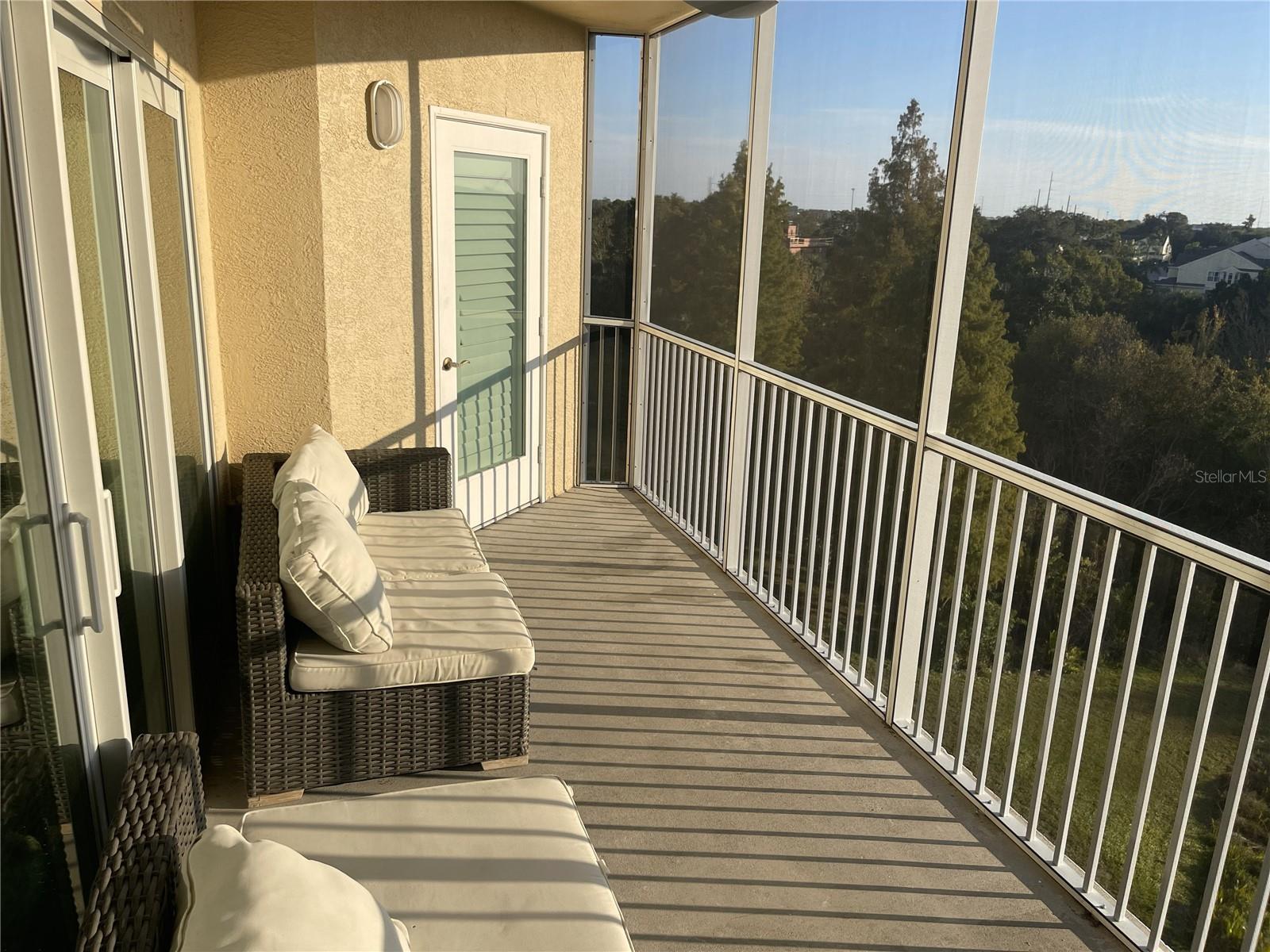 Image 24 of 29 For 960 Starkey Road 8402