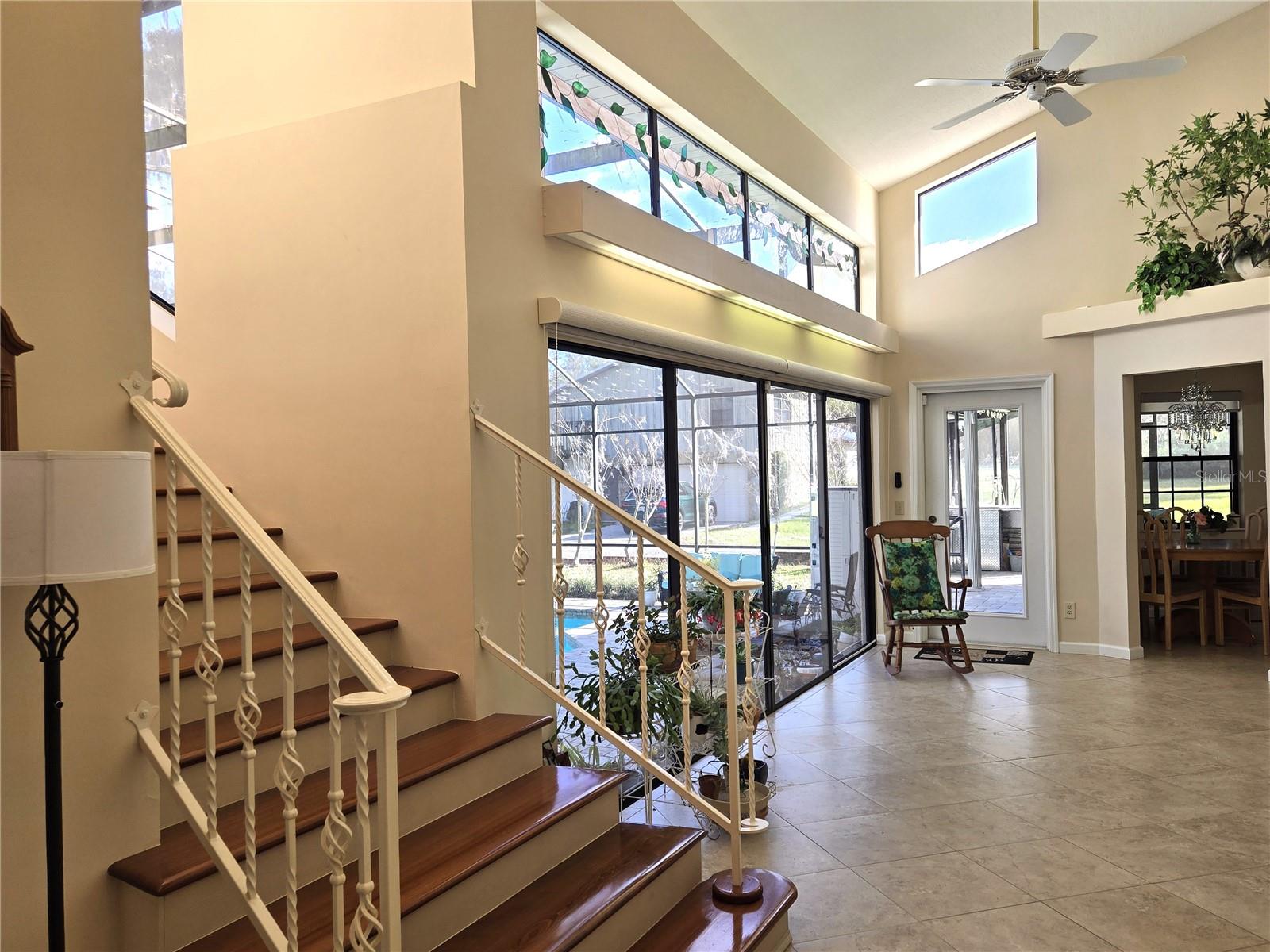 Listing photo id 32 for 6121 Sunway Point