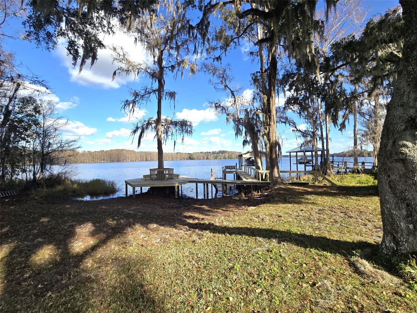 Listing photo id 56 for 6121 Sunway Point