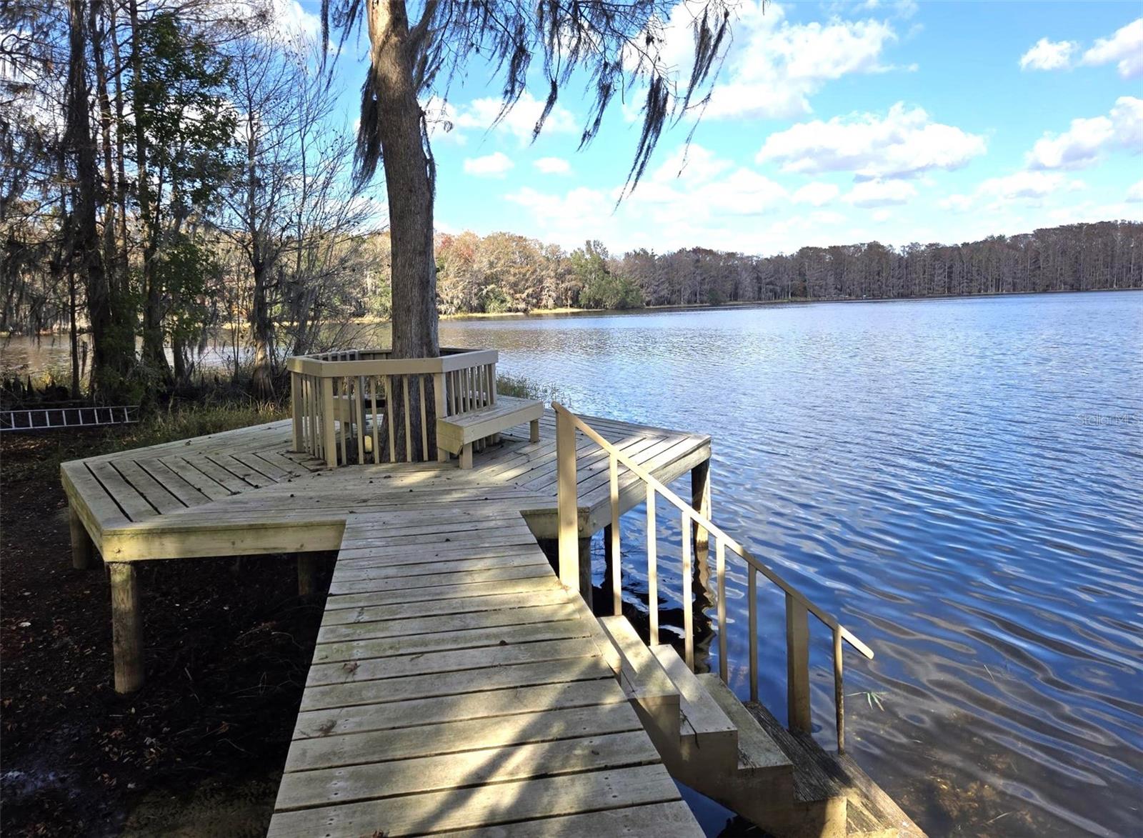 Listing photo id 59 for 6121 Sunway Point