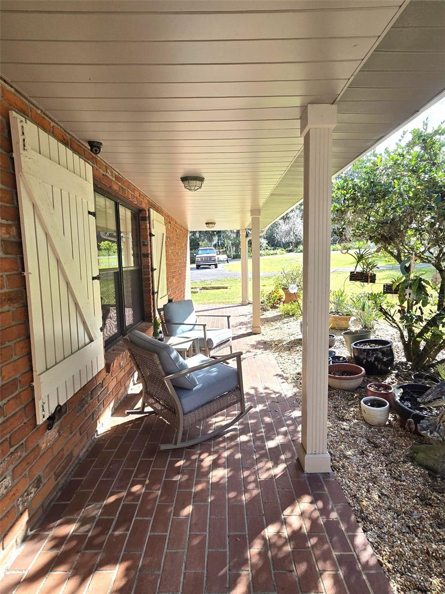 Listing photo id 61 for 6121 Sunway Point