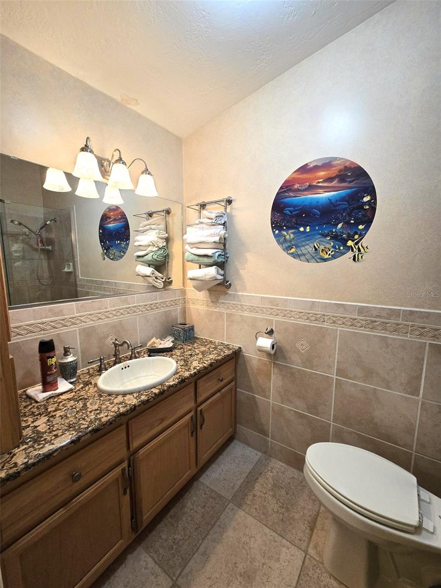 Listing photo id 64 for 6121 Sunway Point