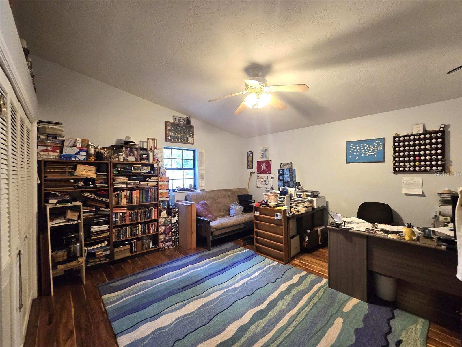 Listing photo id 66 for 6121 Sunway Point