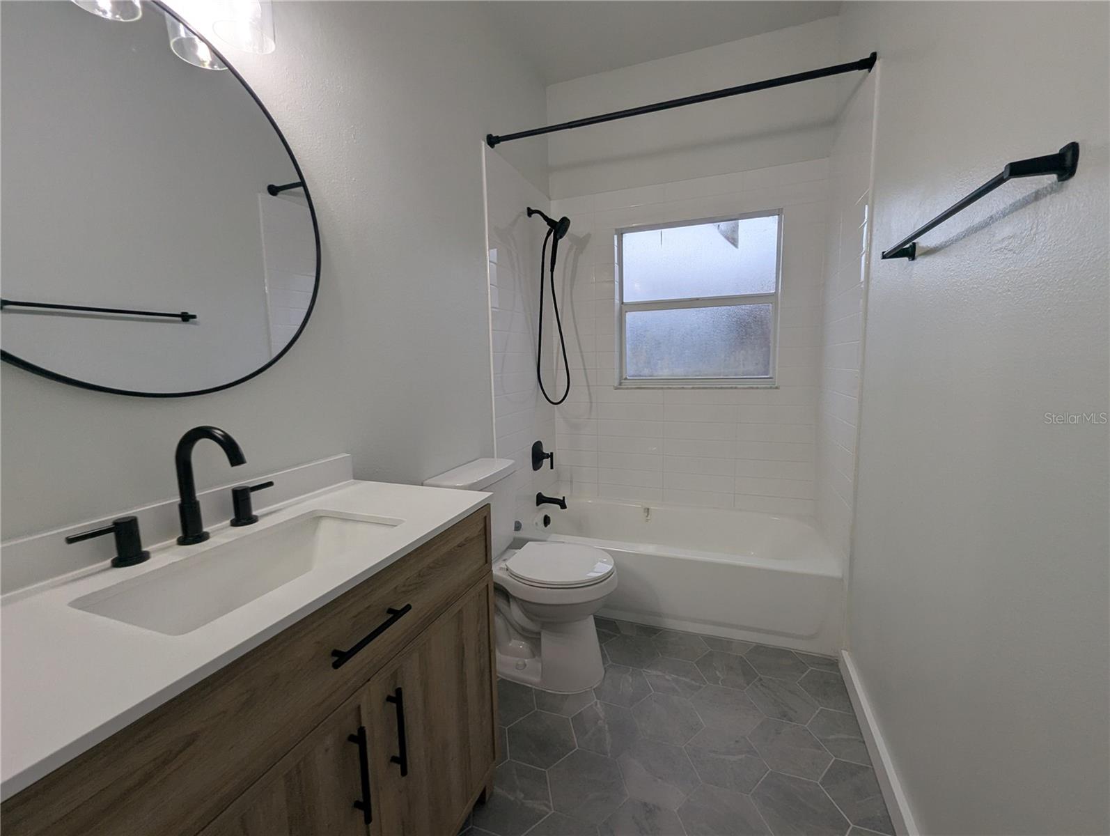 Image 20 of 26 For 1333 Flaxwood Avenue