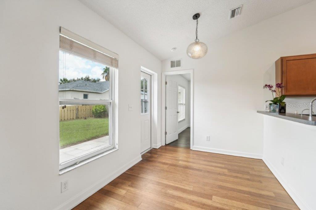 Image 13 of 48 For 4330 Kingsfield Drive