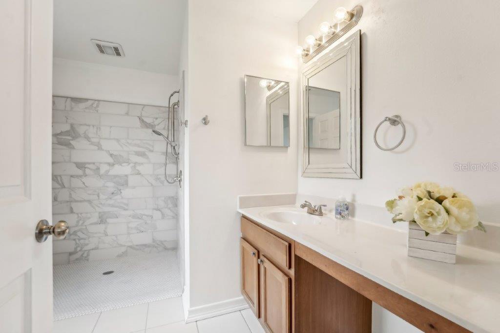 Image 19 of 48 For 4330 Kingsfield Drive