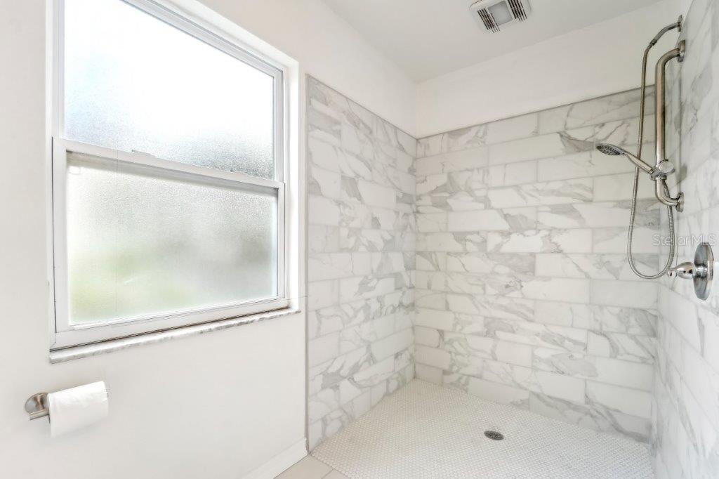 Image 20 of 48 For 4330 Kingsfield Drive