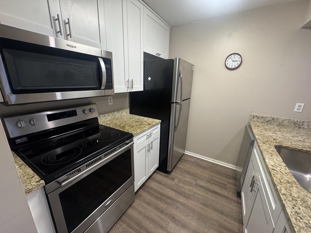 Image 7 of 14 For 3455 Countryside Boulevard 90