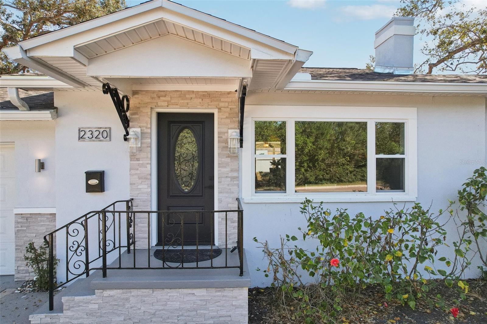 Image 11 of 55 For 2320 Harbor Drive S