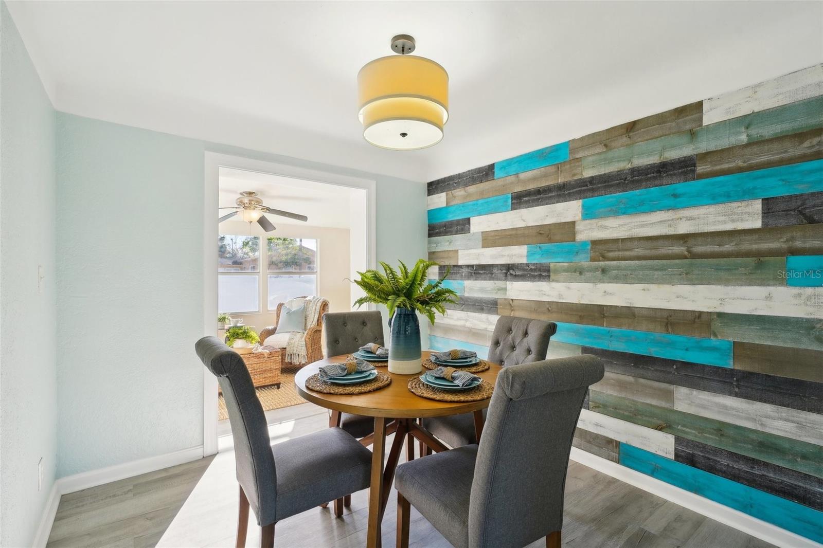 Image 17 of 55 For 2320 Harbor Drive S