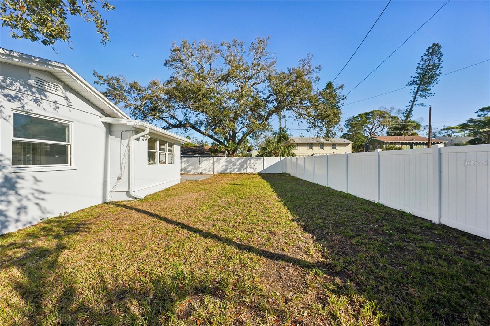 Image 39 of 55 For 2320 Harbor Drive S