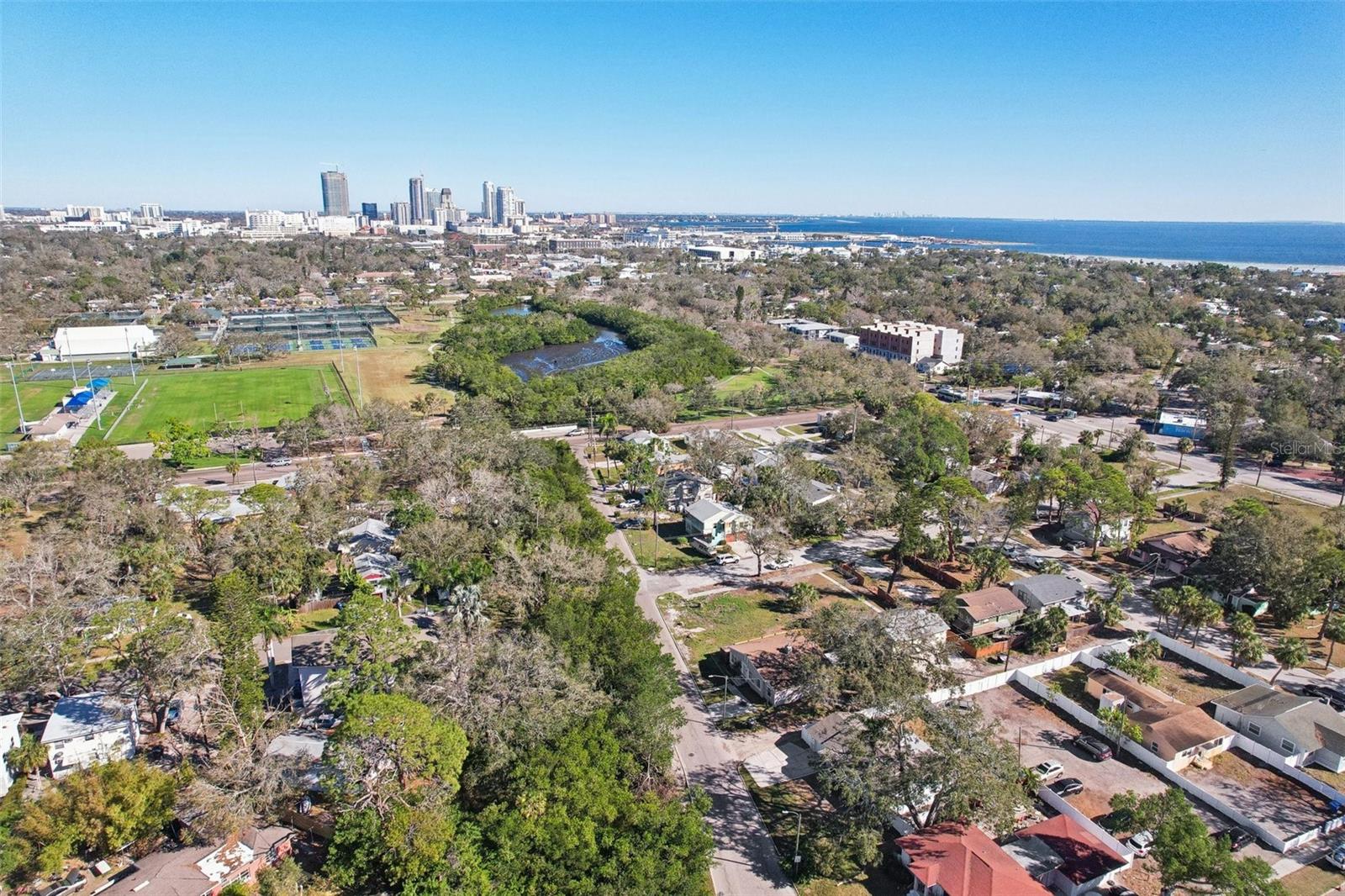 Image 44 of 55 For 2320 Harbor Drive S