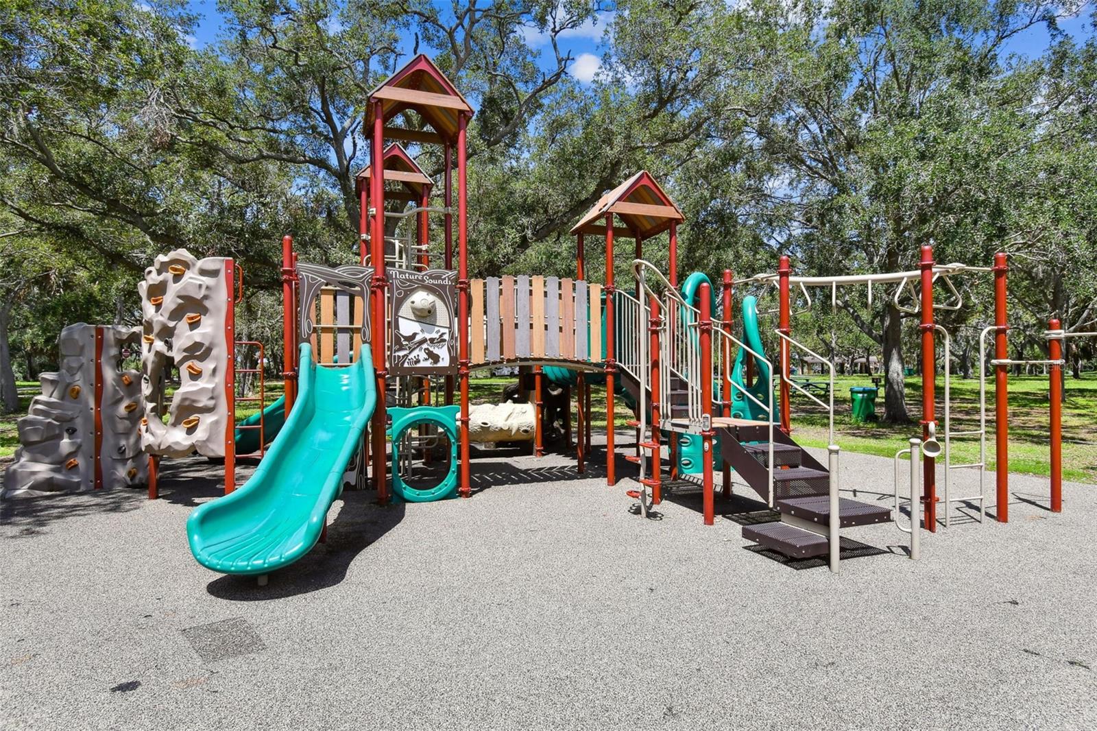 Image 7 of 13 For 11071 Village Green Avenue