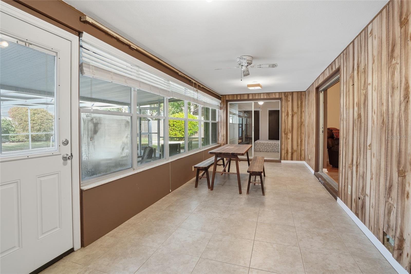 Image 20 of 43 For 3037 Joan Court