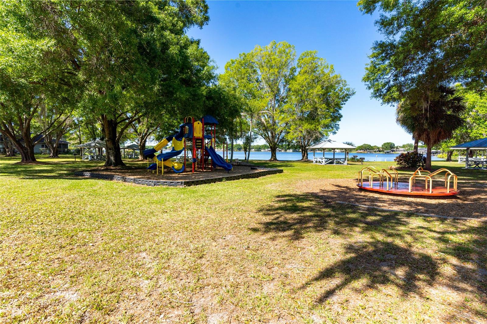 Image 40 of 43 For 3037 Joan Court